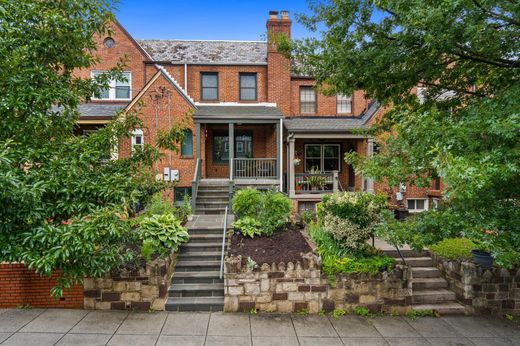 Townhouse in Washington, Washington County