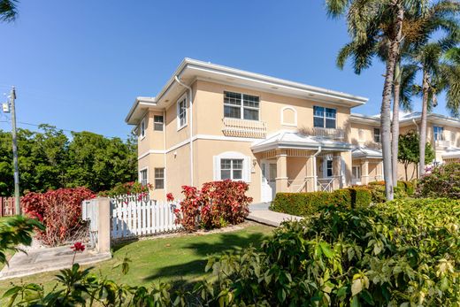 Casa di città a Seven Miles