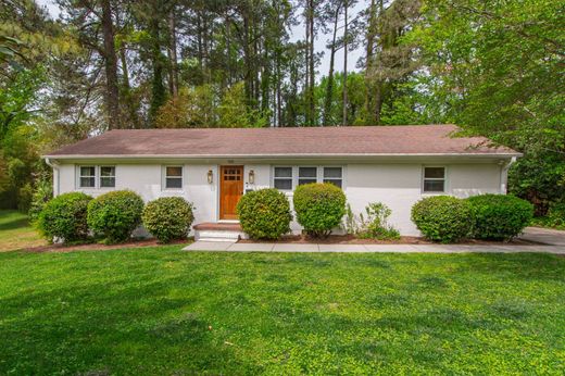 Dom jednorodzinny w Raleigh, Wake County