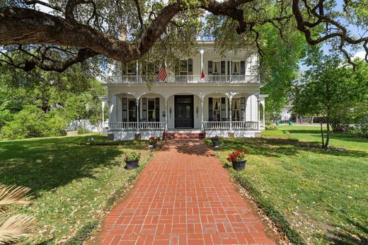 Luxury home in La Grange, Fayette County