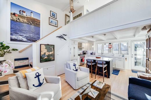 Apartment in Provincetown, Barnstable County