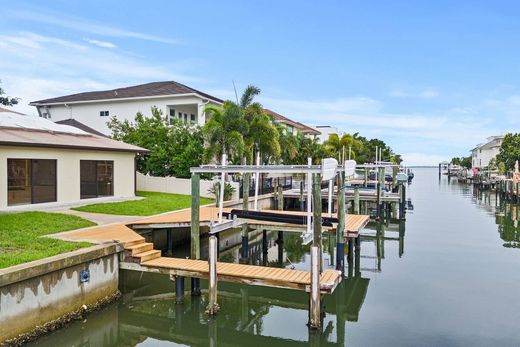 Detached House in Tampa, Hillsborough County