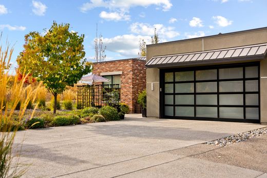 Vrijstaand huis in Vernon, Regional District of North Okanagan