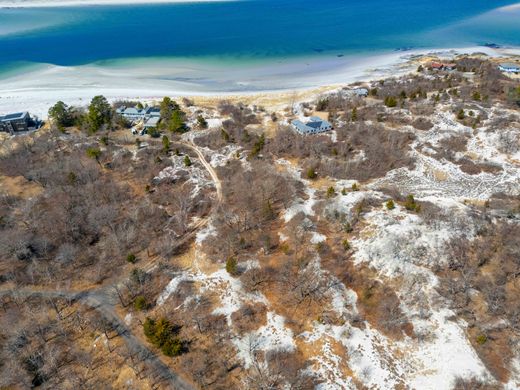 Land in Gloucester, Essex County