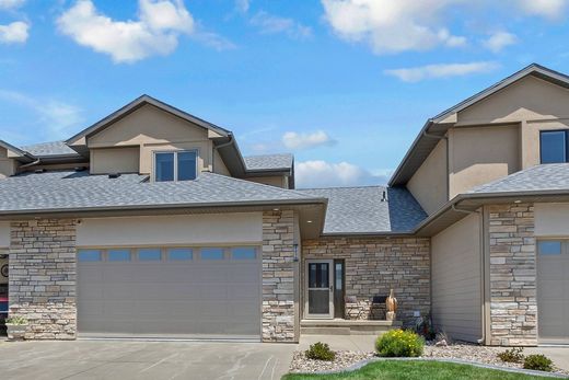 Townhouse - Madison, Lake County