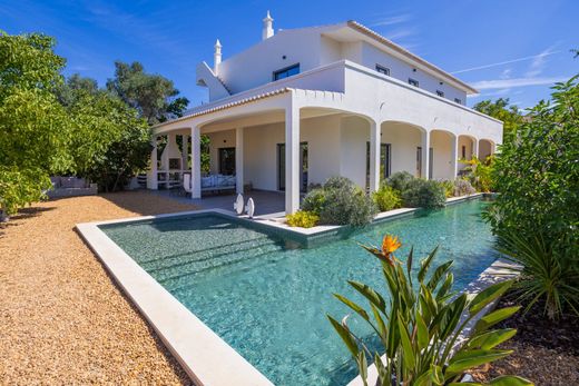 Casa Unifamiliare a Albufeira e Olhos de Água, Albufeira