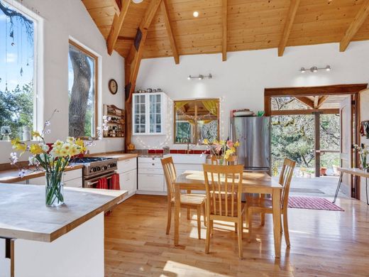 Detached House in Healdsburg, Sonoma County