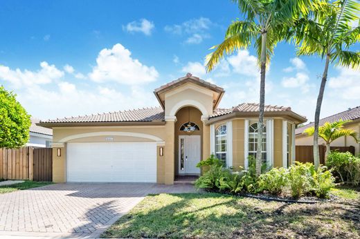 Luxury home in Doral, Miami-Dade