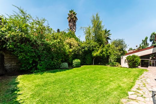 Detached House in Vitacura, Provincia de Santiago de Chile