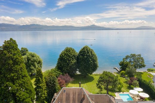 Detached House in Perroy, Nyon District