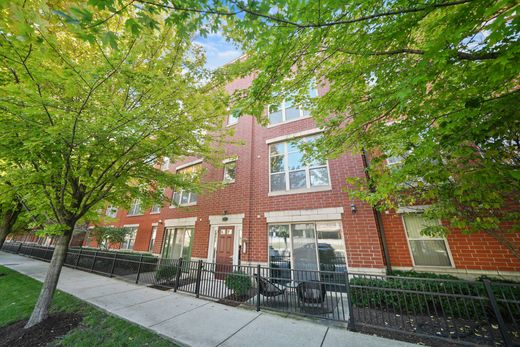 Apartment in Chicago, Cook County