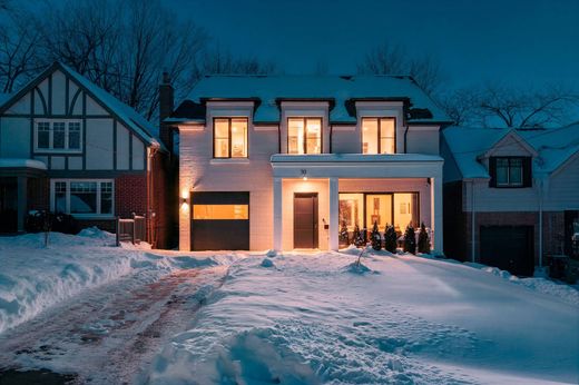 Detached House in Toronto, Ontario