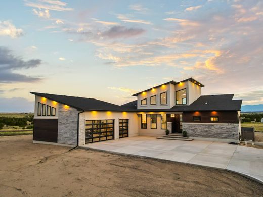 Einfamilienhaus in Pueblo, Pueblo County