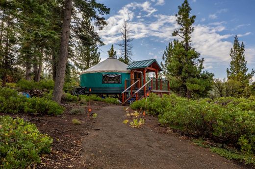 Участок, Truckee, Nevada County