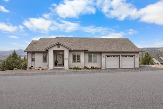 Luxury home in Prineville, Crook County