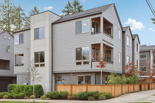 Townhouse in Shoreline, King County
