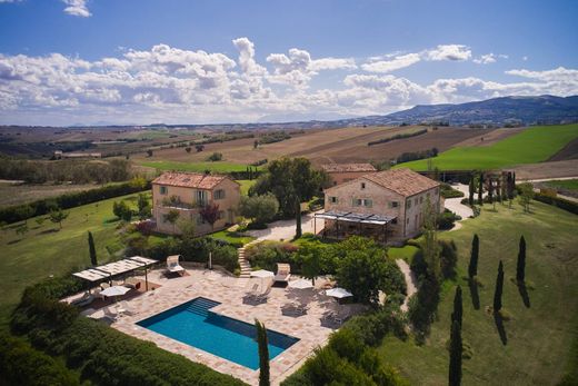 Vrijstaand huis in Cingoli, Provincia di Macerata