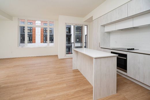 Apartment in Richmond Hill, York