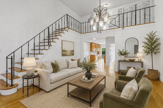 Duplex in Bayside, Queens County