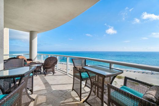 Apartment in Riviera Beach, Palm Beach