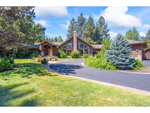 Luxury home in Sisters, Deschutes County