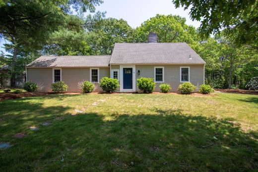Detached House in New Seabury, Barnstable County