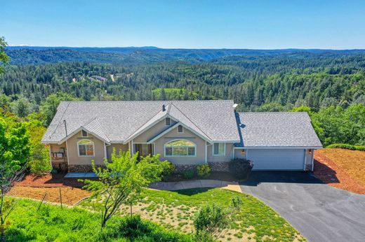 Luxury home in Colfax, Placer County