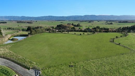 Участок, Greytown, South Wairarapa District