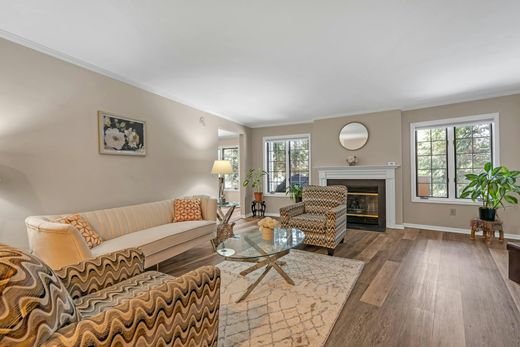 Townhouse - Chatham, Morris County