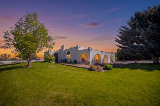 Country House in Kuna, Ada County