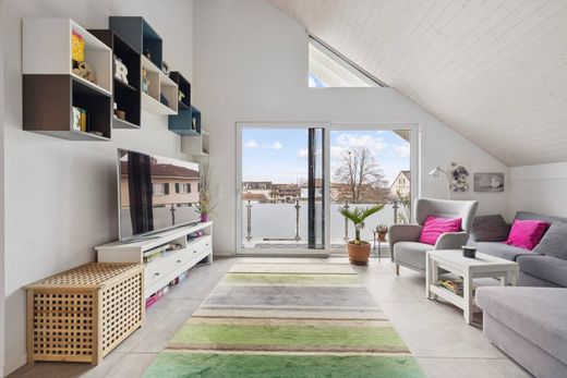 Apartment in Eysins, Nyon District