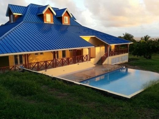 River Dorée Villas and Luxury Homes for sale Prestigious Properties