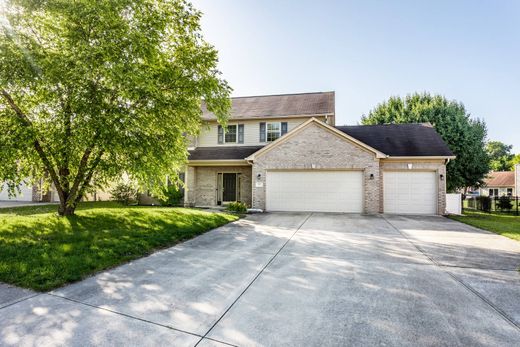 Detached House in Greenwood, Johnson County