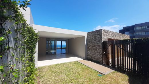 Townhouse in Umhlanga, eThekwini Metropolitan Municipality