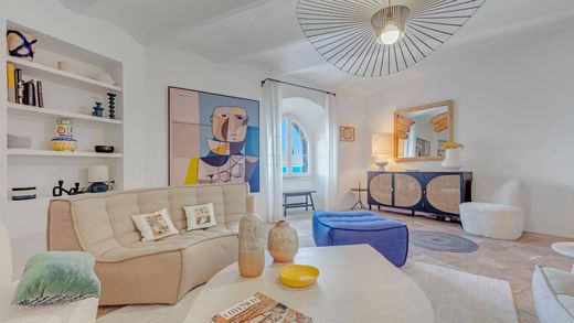 Detached House in Ramatuelle, Var