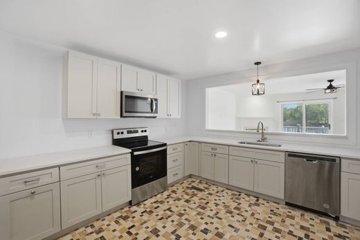 Apartment / Etagenwohnung in Chesapeake, City of Chesapeake