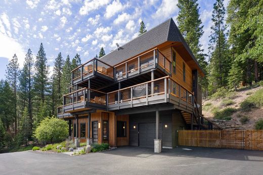 Detached House in Carnelian Bay, Placer County