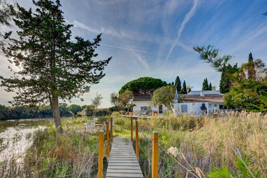 Saintes-Maries-de-la-Mer, Bouches-du-Rhôneの一戸建て住宅