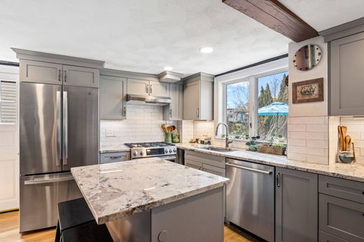 Apartment in Salem, Essex County
