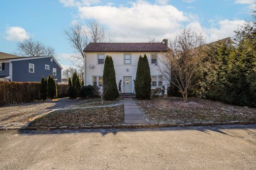 Detached House in Eastchester, Bronx County