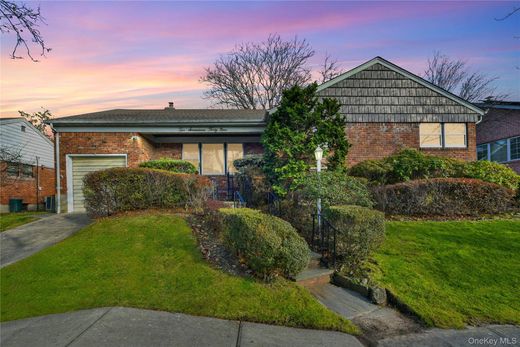 Casa Independente - Oakland Gardens, Queens County