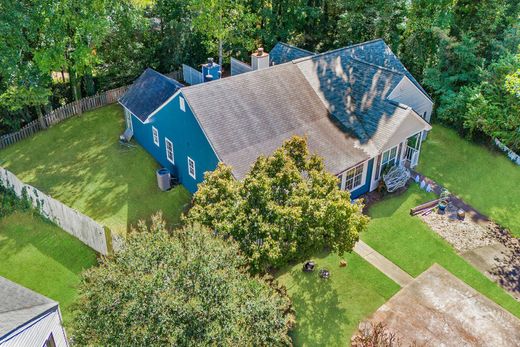 Townhouse in Woodstock, Cherokee County