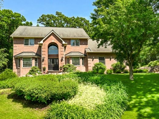 Detached House in Burnsville, Dakota County