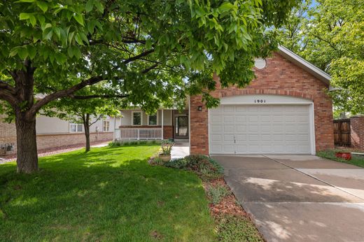 Dom jednorodzinny w Lakewood, Jefferson County