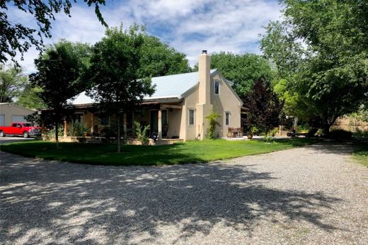 Casa en Nambe, Santa Fe County