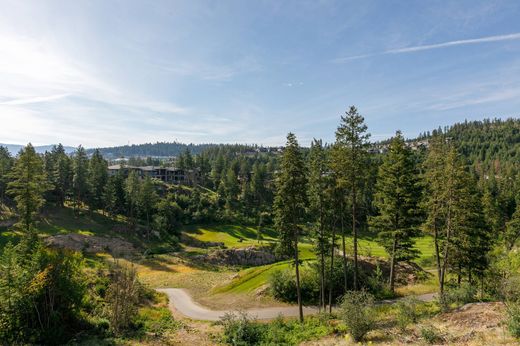 Land in Vernon, Regional District of North Okanagan