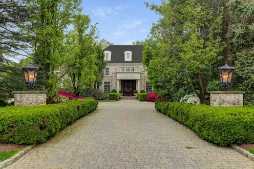 Detached House in Livingston, Essex County