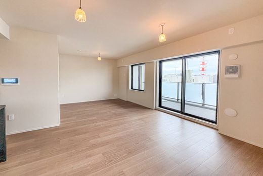 Apartment in Yokosuka, Yokosuka Shi