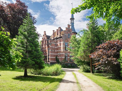 Hoeilaart, Provincie Vlaams-Brabantの高級住宅