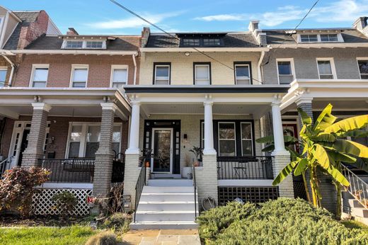 Townhouse in Washington, Washington County